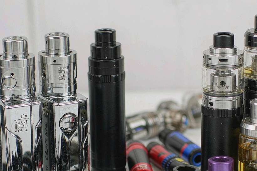 How to Store Elektronna Ya Sisgareta e-liquid — bulk case
