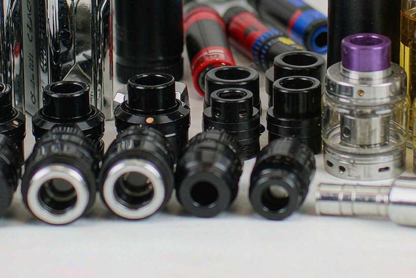 Launch Plan for Elektronna Ya Sisgareta kits — US warehouse