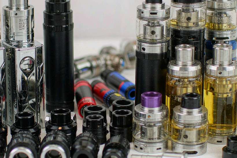 Market Overview of Elektronna Ya Sisgareta accessories — container load