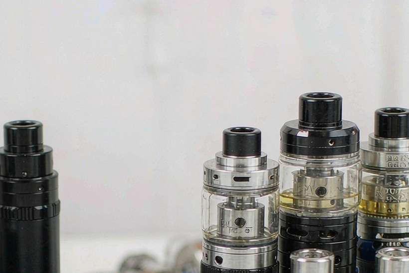 MOQ and Lead Time for Elektronna Ya Sisgareta e-liquid — US warehouse