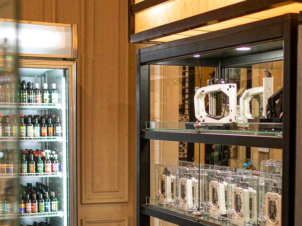 MOQ and Lead Time for Elektronna Ya Sisgareta in Bangkok — bulk case