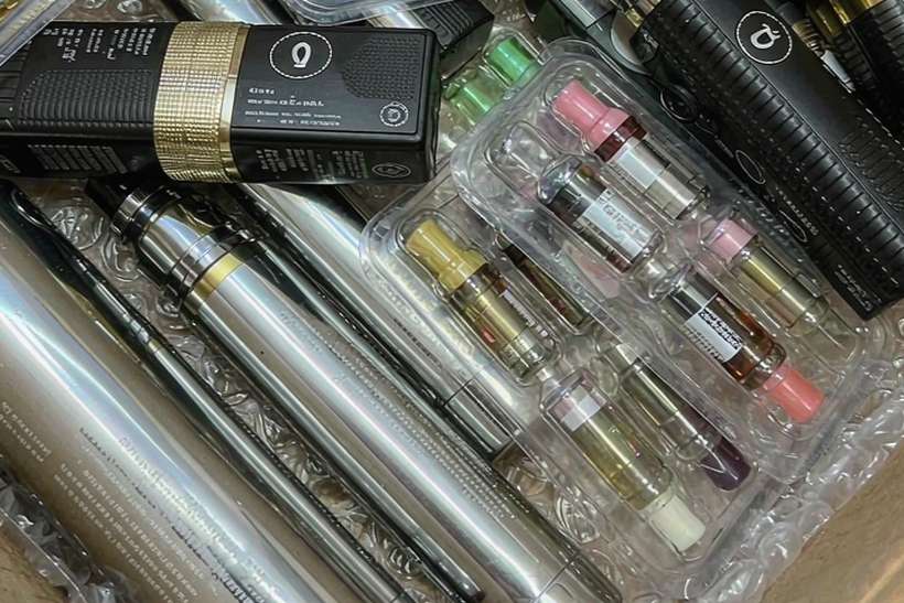 Regional Review of Bangkok Elektronna Ya Sisgareta — Autumn stock