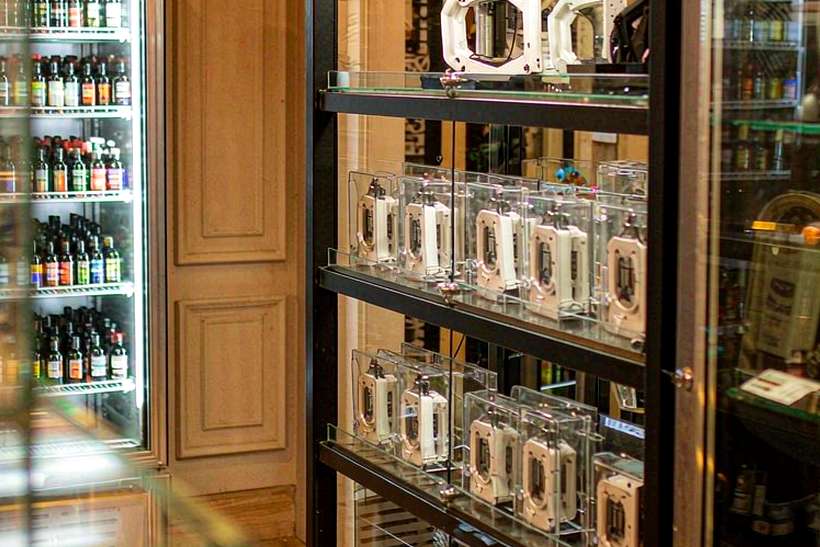 Regional Review of Elektronna Ya Sisgareta hardware — bulk case