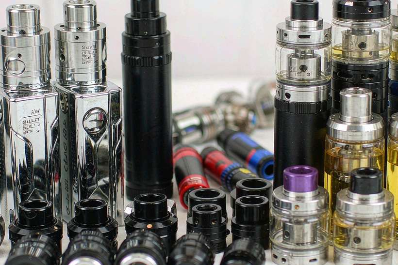 Regional Review of Elektronna Ya Sisgareta in Bangkok — OEM available