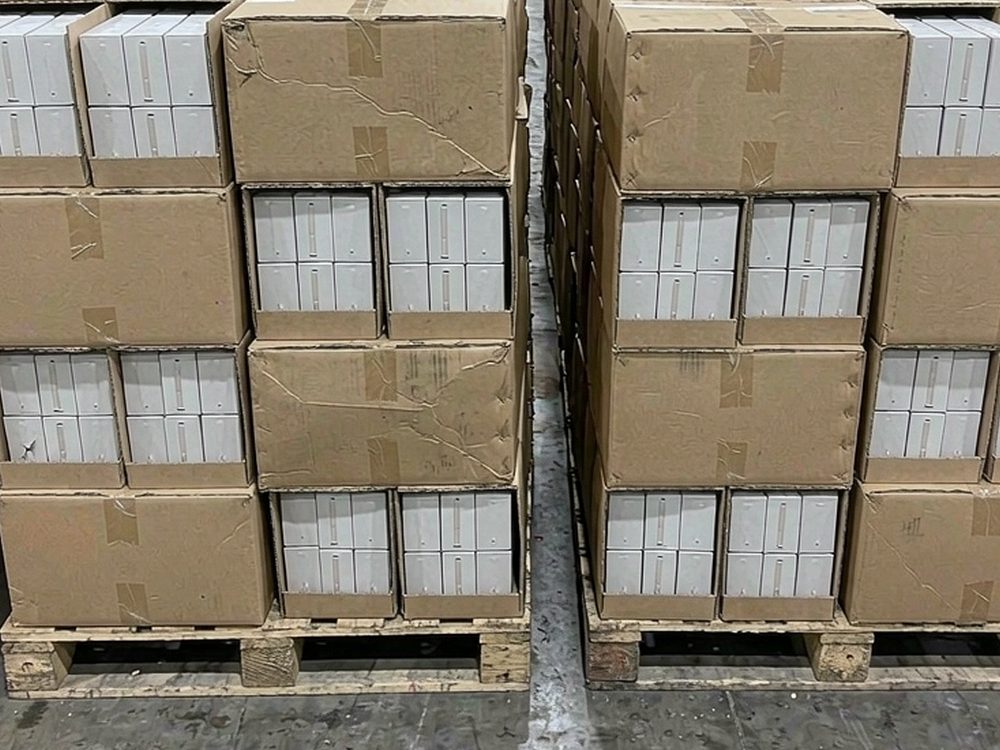 Restocking Bangkok Elektronna Ya Sisgareta — bulk case