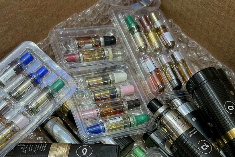 Restocking Elektronna Ya Sisgareta mods — container load