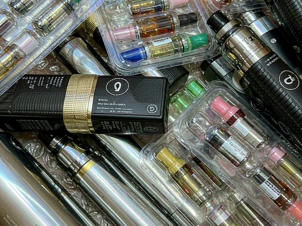 Restocking Elektronna Ya Sisgareta products in Bangkok — budget tier