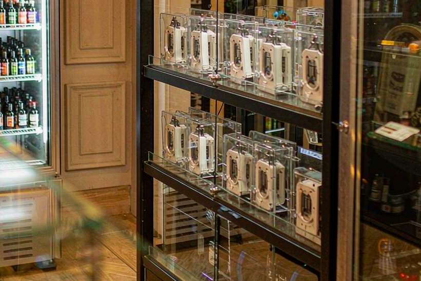 Sourcing Report on Elektronna Ya Sisgareta bundles — container load
