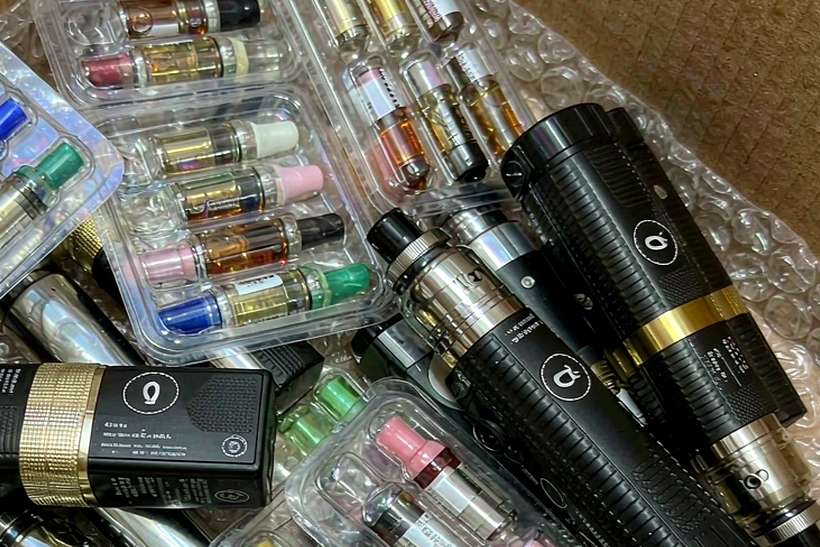 Top Picks of Elektronna Ya Sisgareta e-liquid — bulk case